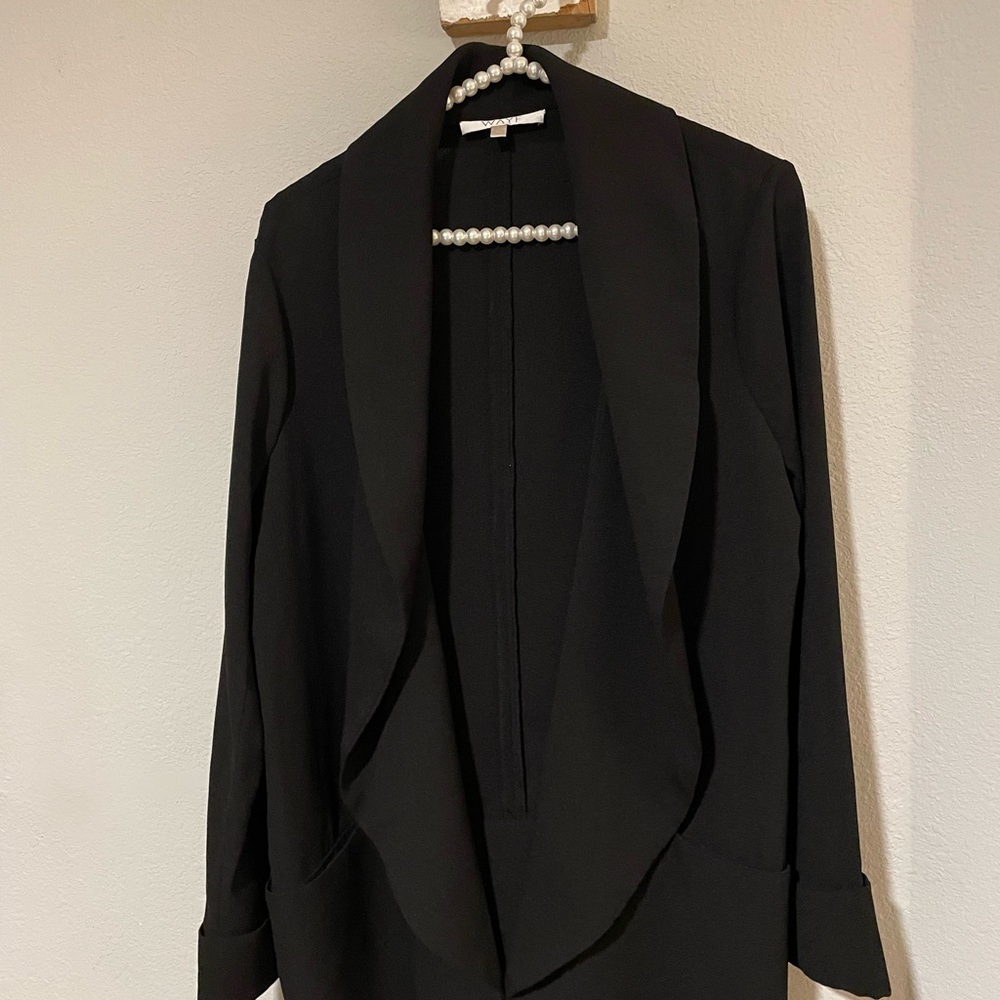 WAYF Black Blazer Classic Tailored Suit Jacket with a Flowy Lapel